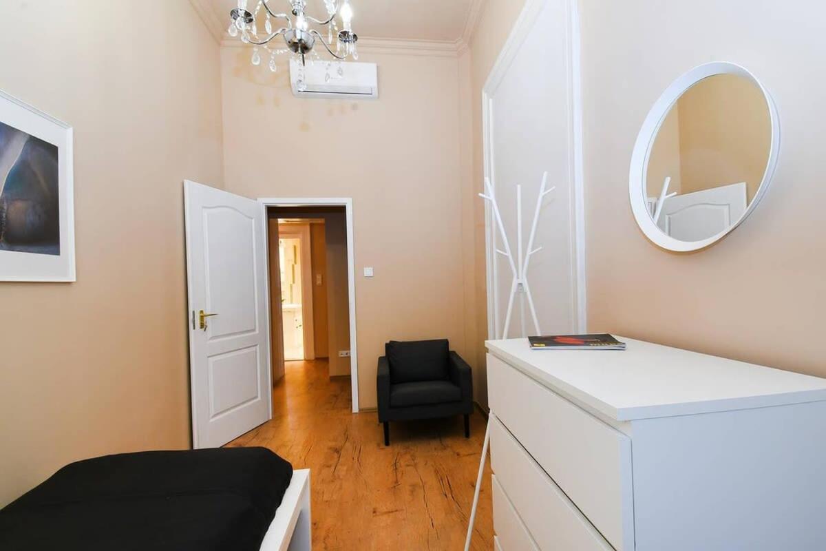 Very Central Very Spacious New Home Budapest Ngoại thất bức ảnh