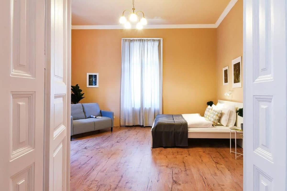 Very Central Very Spacious New Home Budapest Ngoại thất bức ảnh