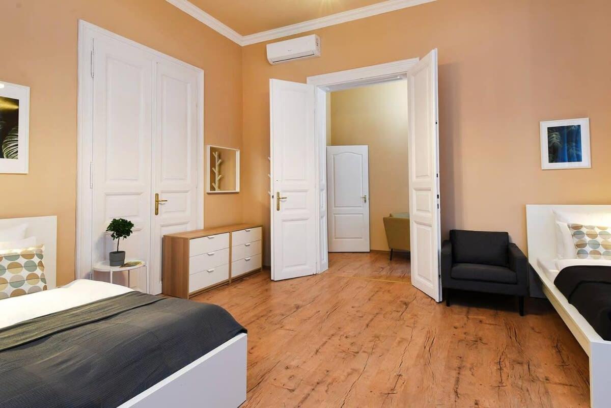 Very Central Very Spacious New Home Budapest Ngoại thất bức ảnh